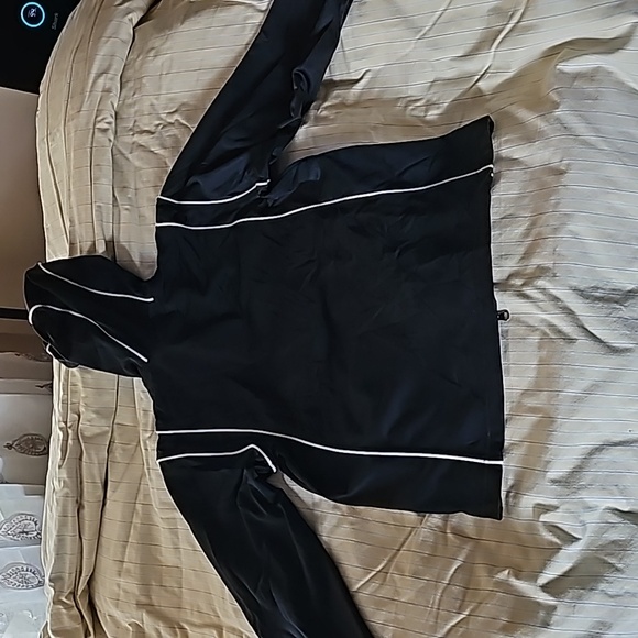 Black and white jacket - Picture 7 of 14